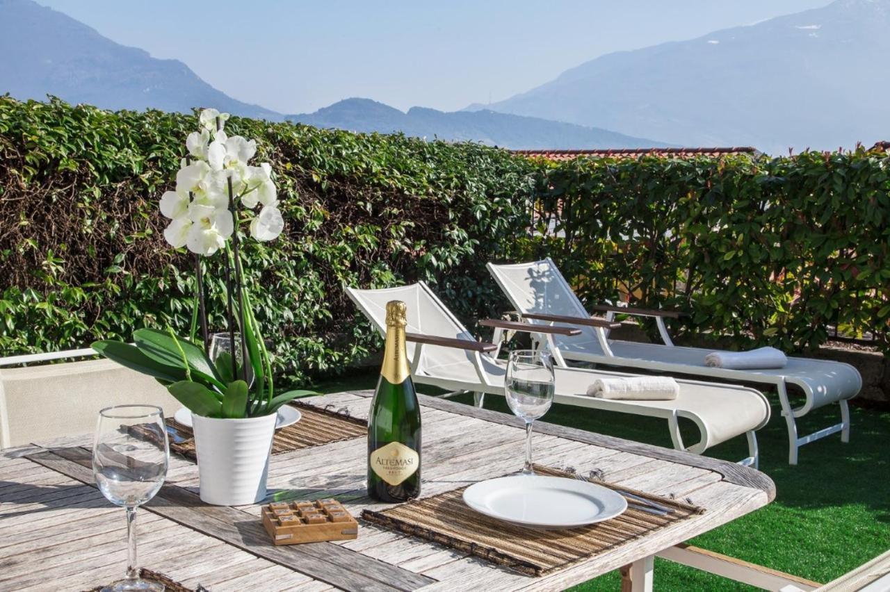 Love Garda Lake Riva del Garda Exterior foto