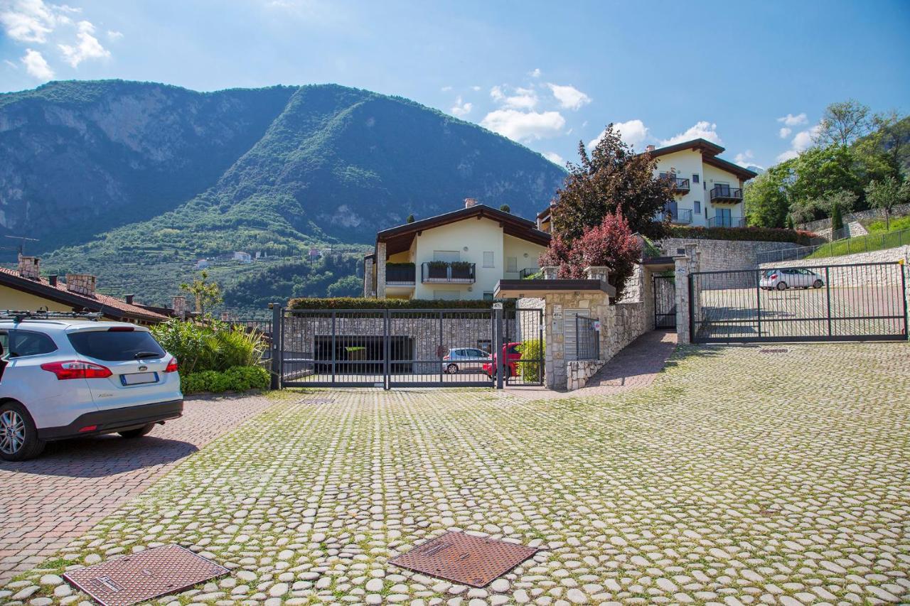 Love Garda Lake Riva del Garda Exterior foto